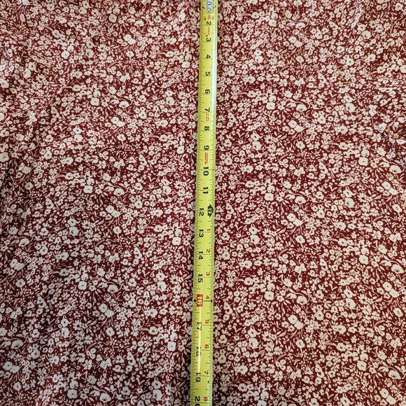 NWT Treasure & Bond Button Down Floral Blouse. Short sleeve. Size Small - Picture 3 of 5